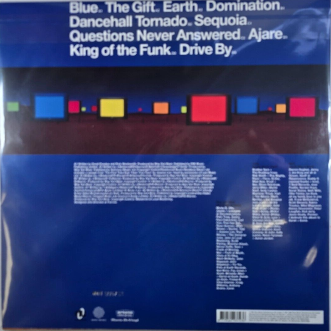 7852911