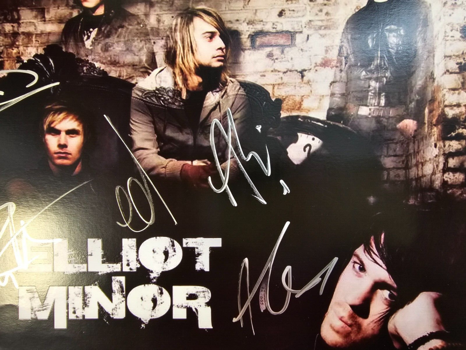 Elliot Minor HAND Signed presentation size A4 on glossy print by Band Members