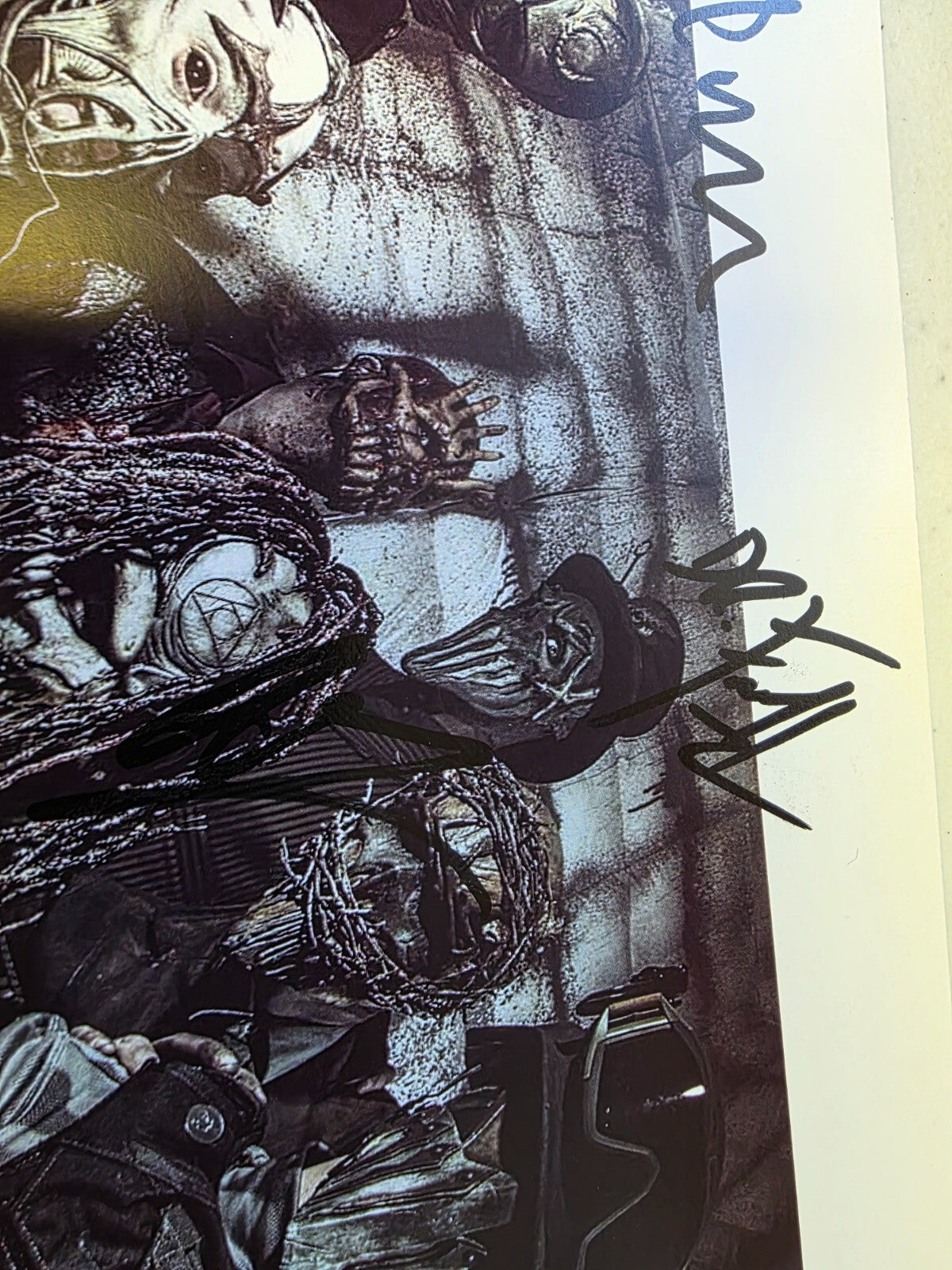 Mushroomhead Hand Signed A4 presentation autographs signed by the band