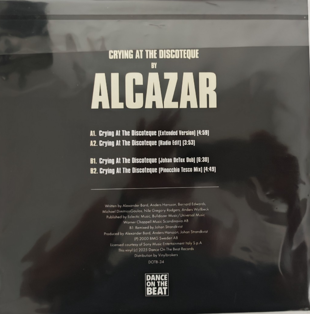 8572763