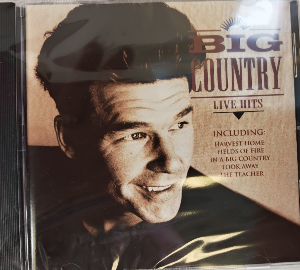 8560571
